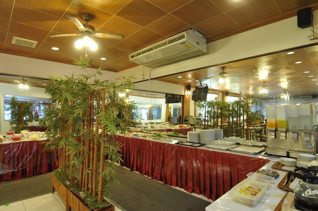 Swan Hotel Банкок Екстериор снимка