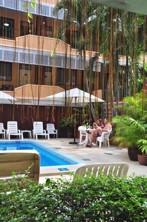 Swan Hotel Банкок Екстериор снимка
